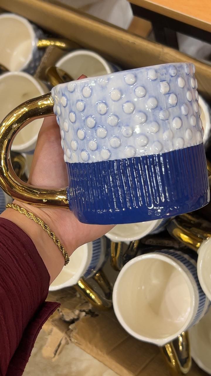مج بورسلين فاخر بمقبض كبير