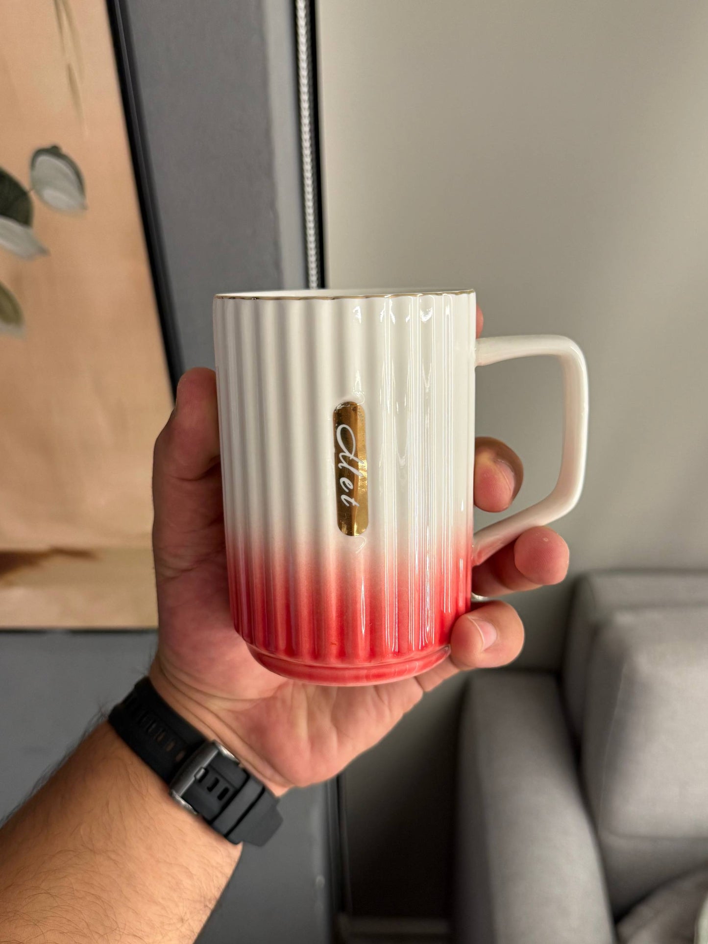 مج بورسلين حراري فاخر بلمسة جولد – تصميم أنيق للاستخدام اليومي والهدايا