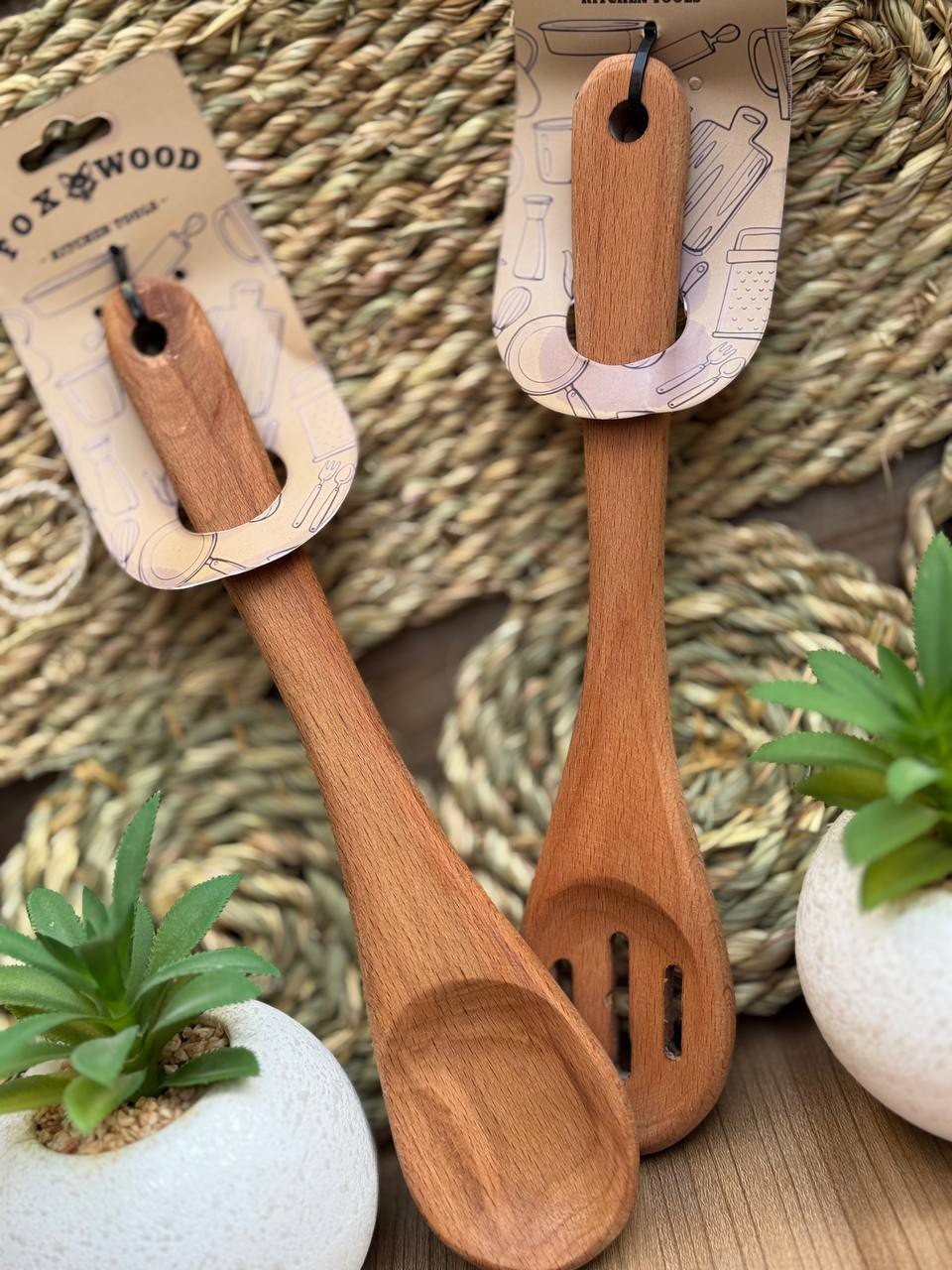 مجموعة معالق خشب زان للمطبخ – صحية، عملية، ومقاومة للحرارة