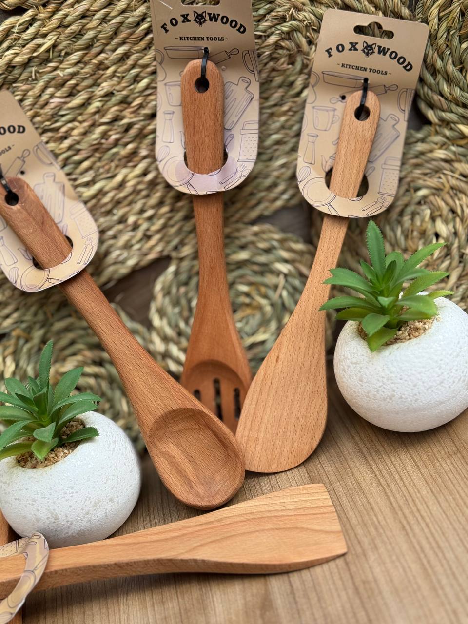 مجموعة معالق خشب زان للمطبخ – صحية، عملية، ومقاومة للحرارة