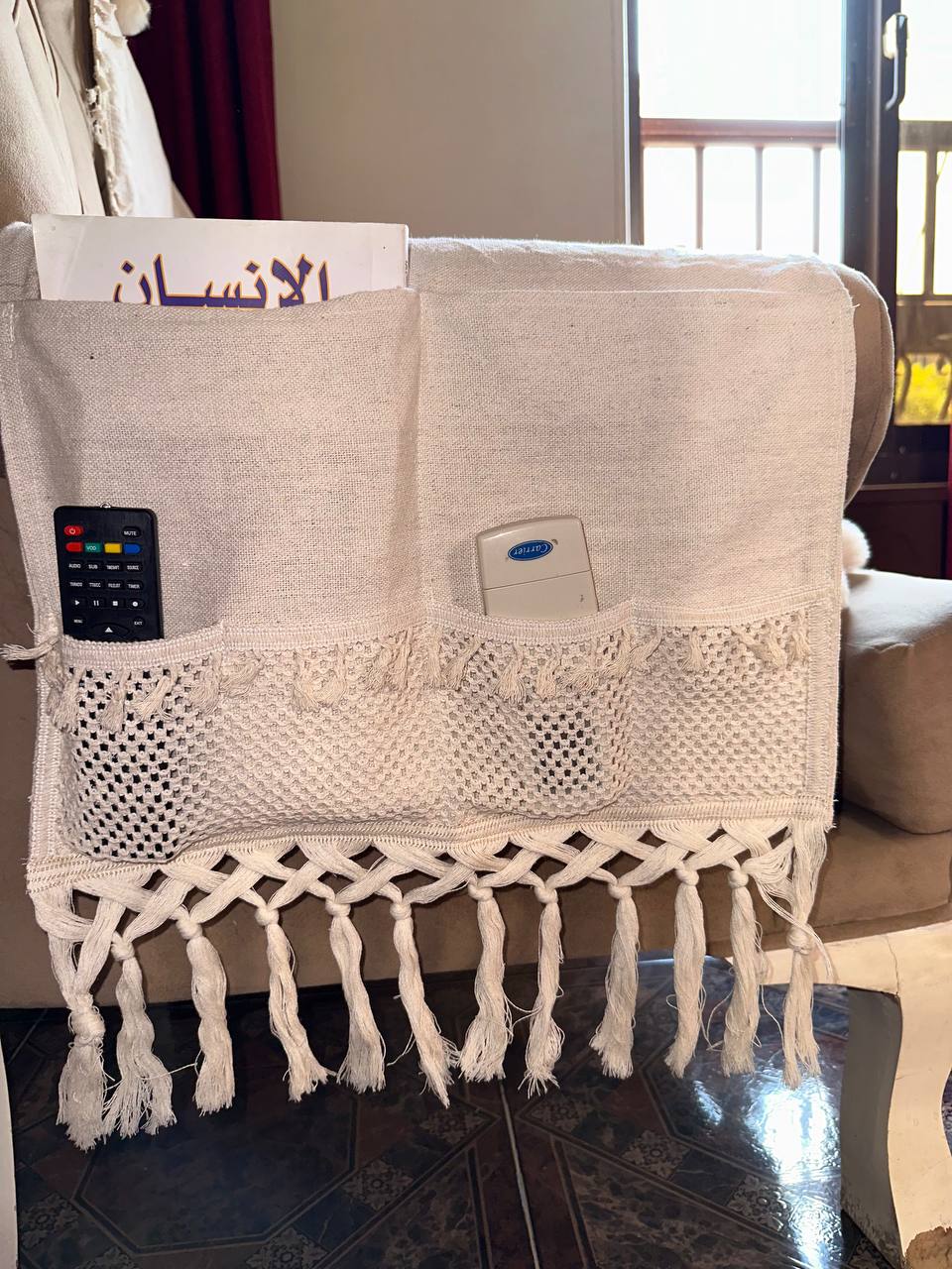 منظم ريموت وكتب بخامة كتان ثقيل – تصميم أنيق