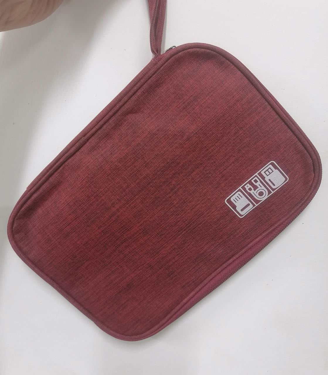 شنطة تنظيم الأسلاك والإكسسوارات الإلكترونية – الحل الذكي للفوضى اليومية