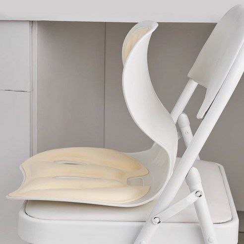 كرسي تقويم وضعية الجلوس – راحة ودعم لصحة عمودك الفقري 🪑💙