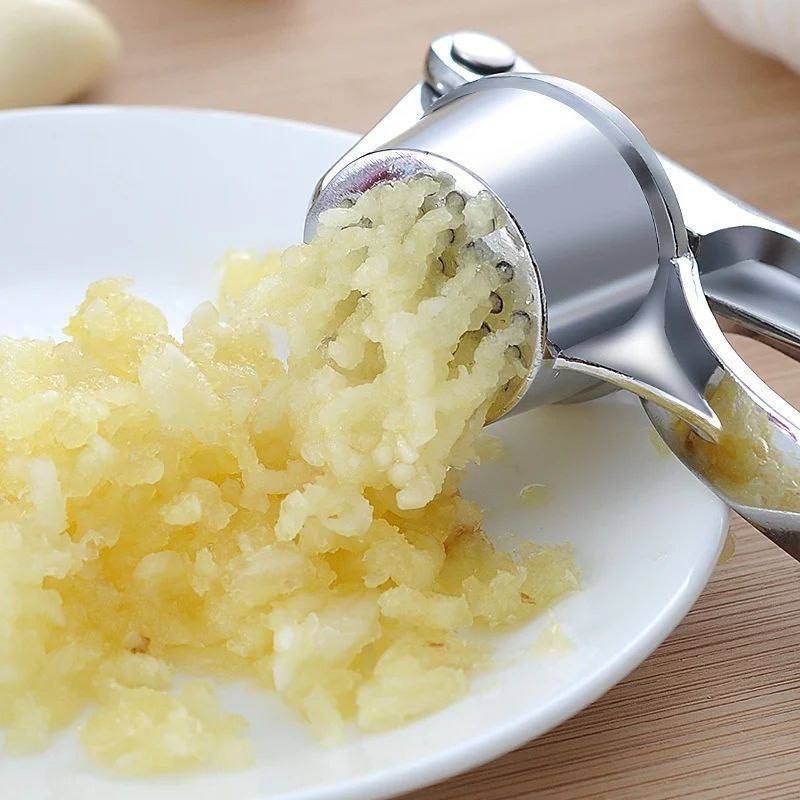 🧄 هراسة ثوم يدويّة – استانلس ستيل بجودة عالية وسهولة في الاستخدام