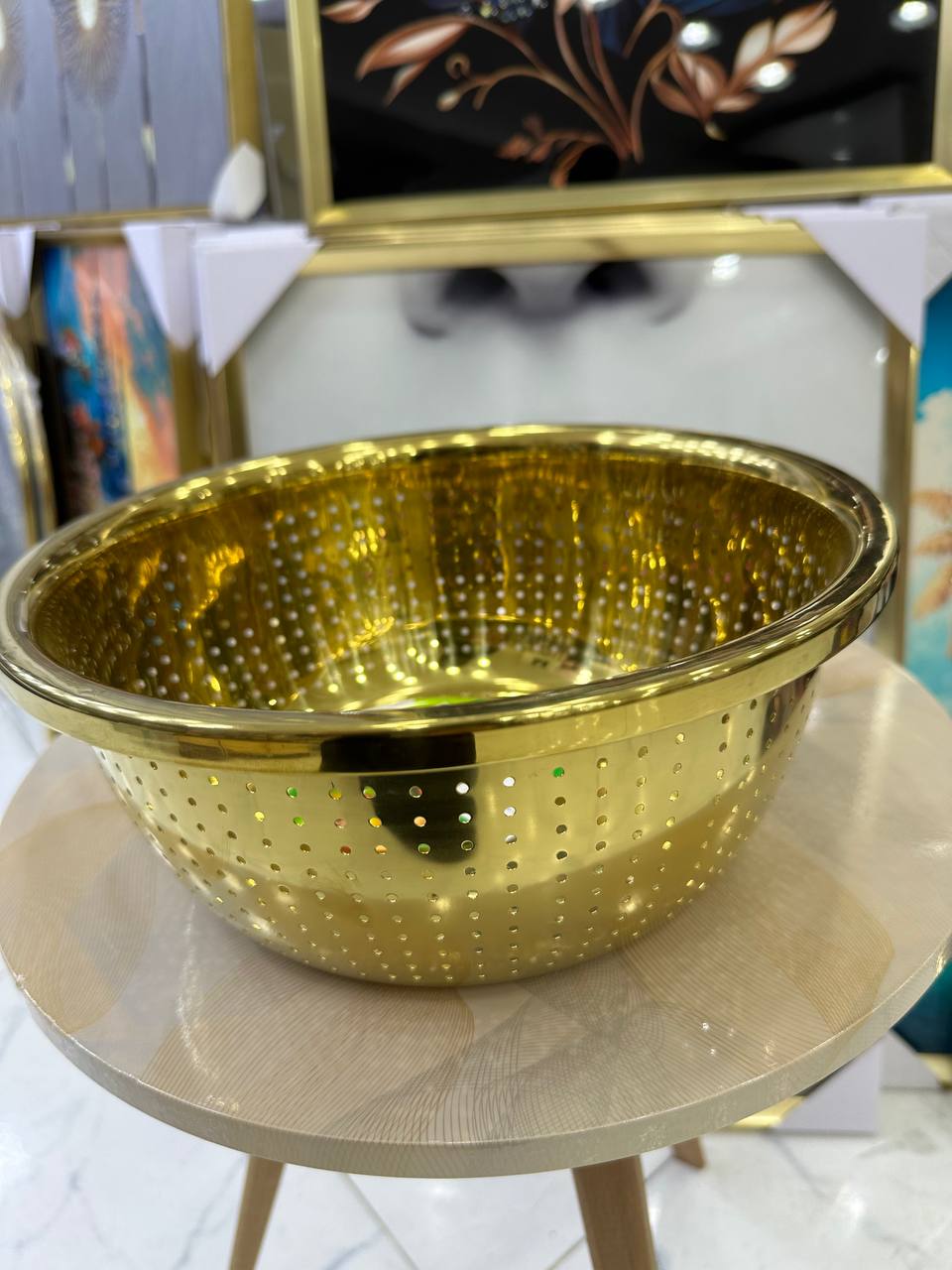 مصفاة ستانلس جولد – قطر 28 سم ✨