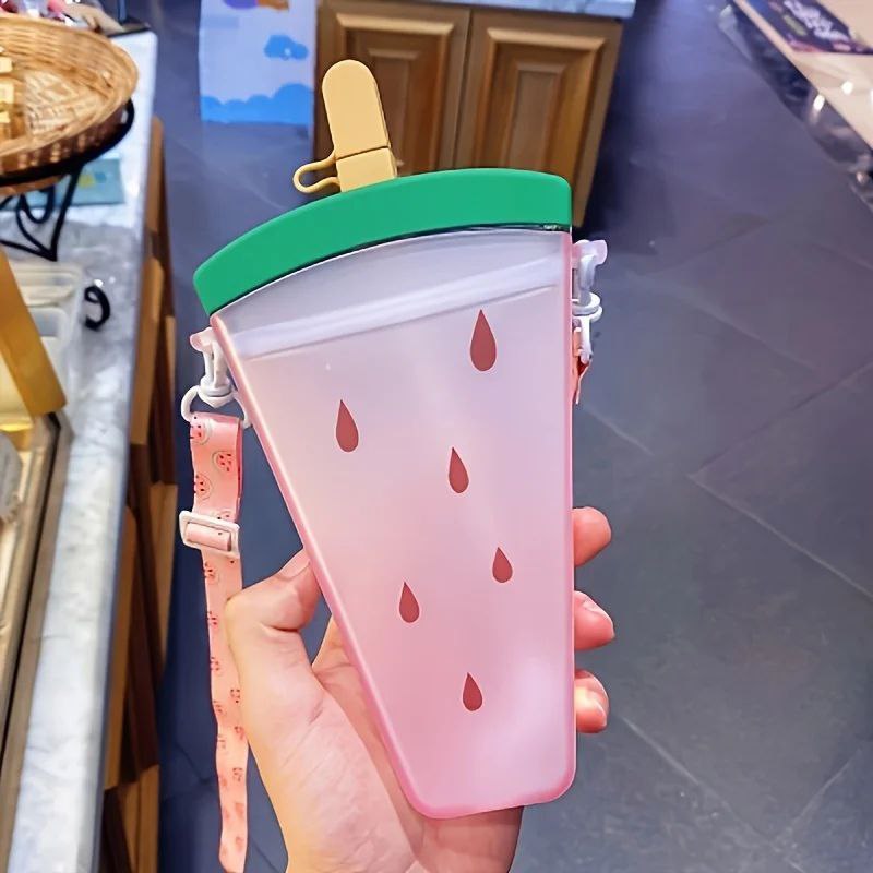 🍦🥤 زمزمية آيس كريم 300 مللي – أناقة وعملية مع كل رشفة