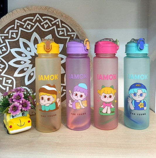 زجاجة مياه أكريليك انيقة بالوان مختلفه – بسعة 1000 مللي مع تصميم مدرّج لمواعيد الشرب