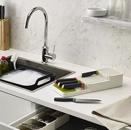 منظم سكاكين عملي وأنيق من Care Kitchen