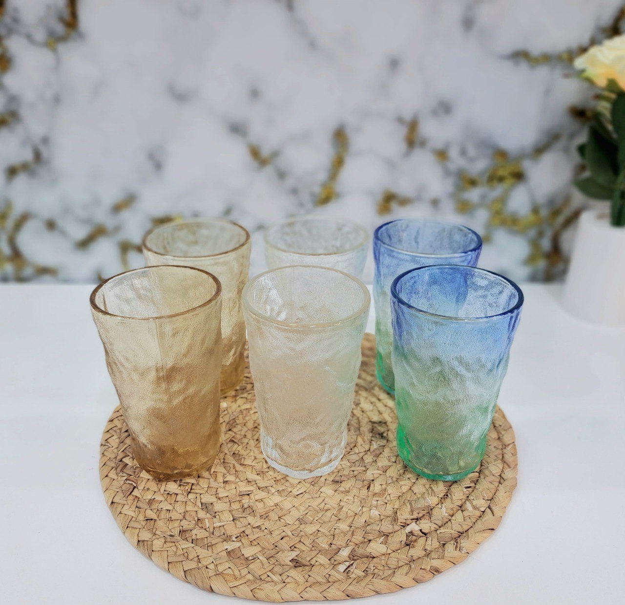 🥤 طقم أكواب مشبر ألوان – 6 قطع بتصميم أنيق وخامة زجاج مستورد