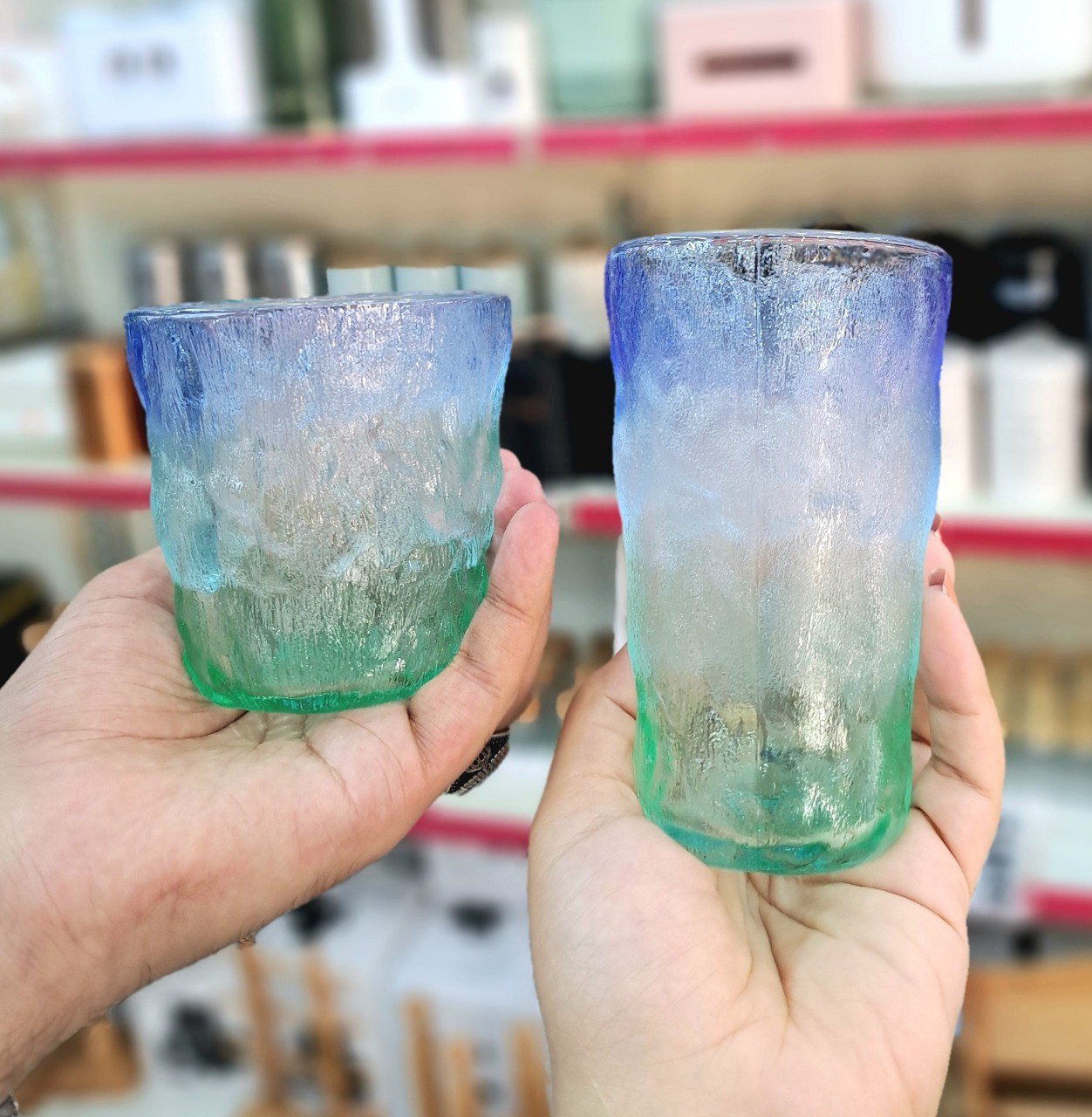 🥤 طقم أكواب مشبر ألوان – 6 قطع بتصميم أنيق وخامة زجاج مستورد