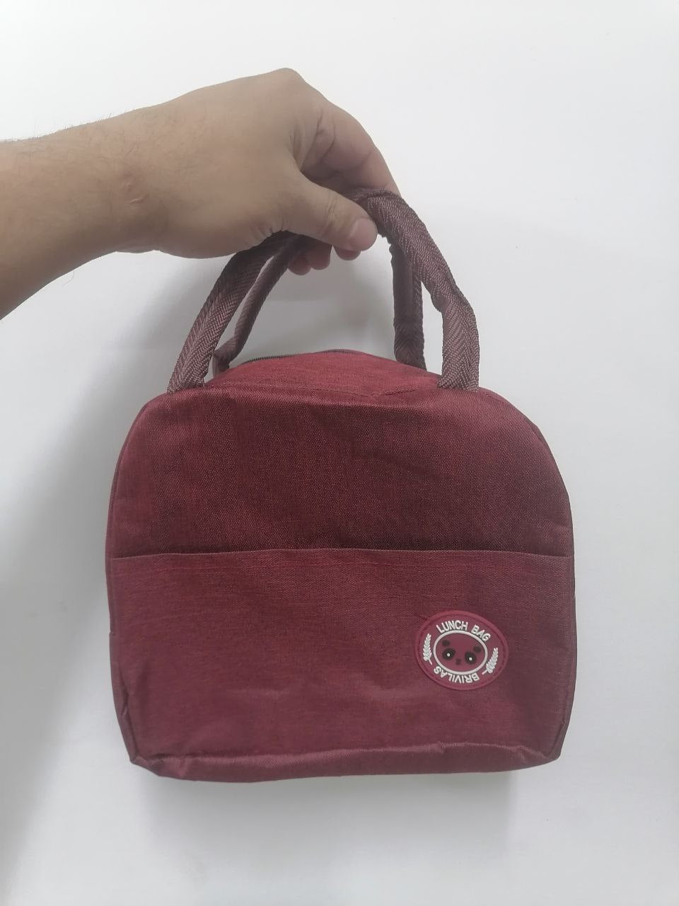 شنطة حرارية لحفظ الطعام – سخن أو بارد | مبطنة بعازل حراري ومناسبة للرحلات والسفر 🎒🍱 | السعر: 60 جنيه