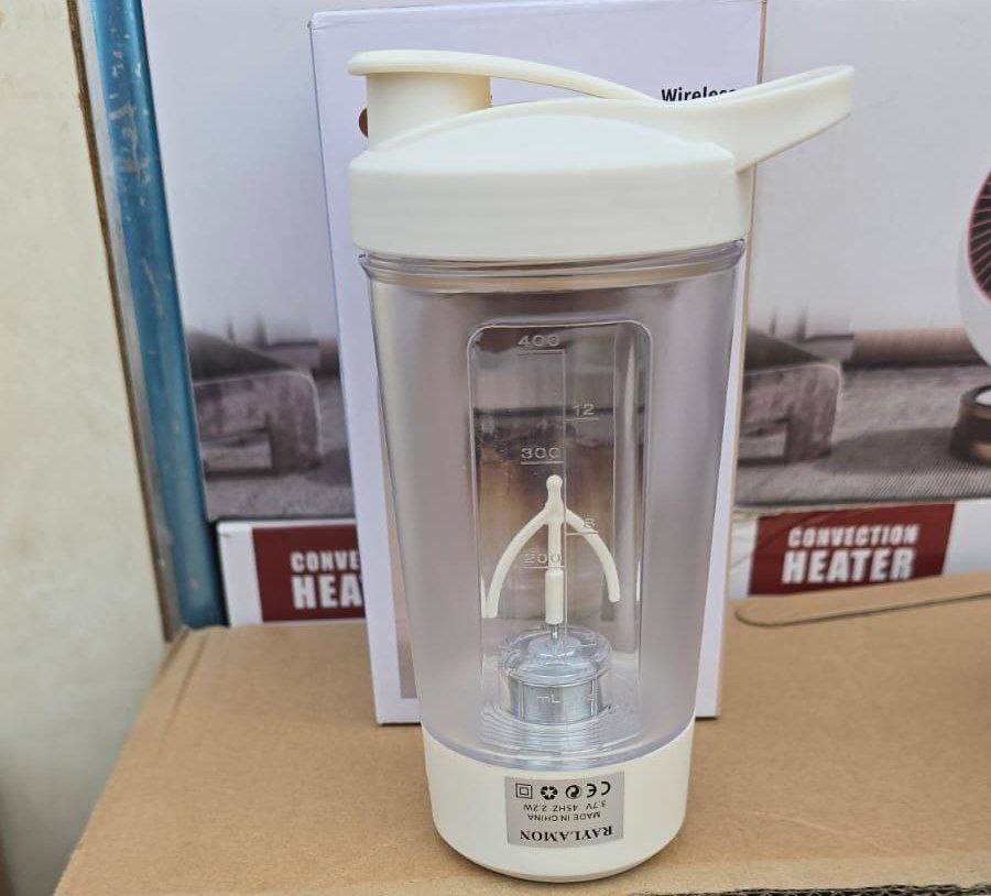 ☕ Portable Electric Shaker Cup - For coffee and milkshake lovers anytime, anywhere