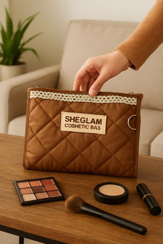 💄 شنطة المكياج العصرية – أناقة عملية في كل مكان