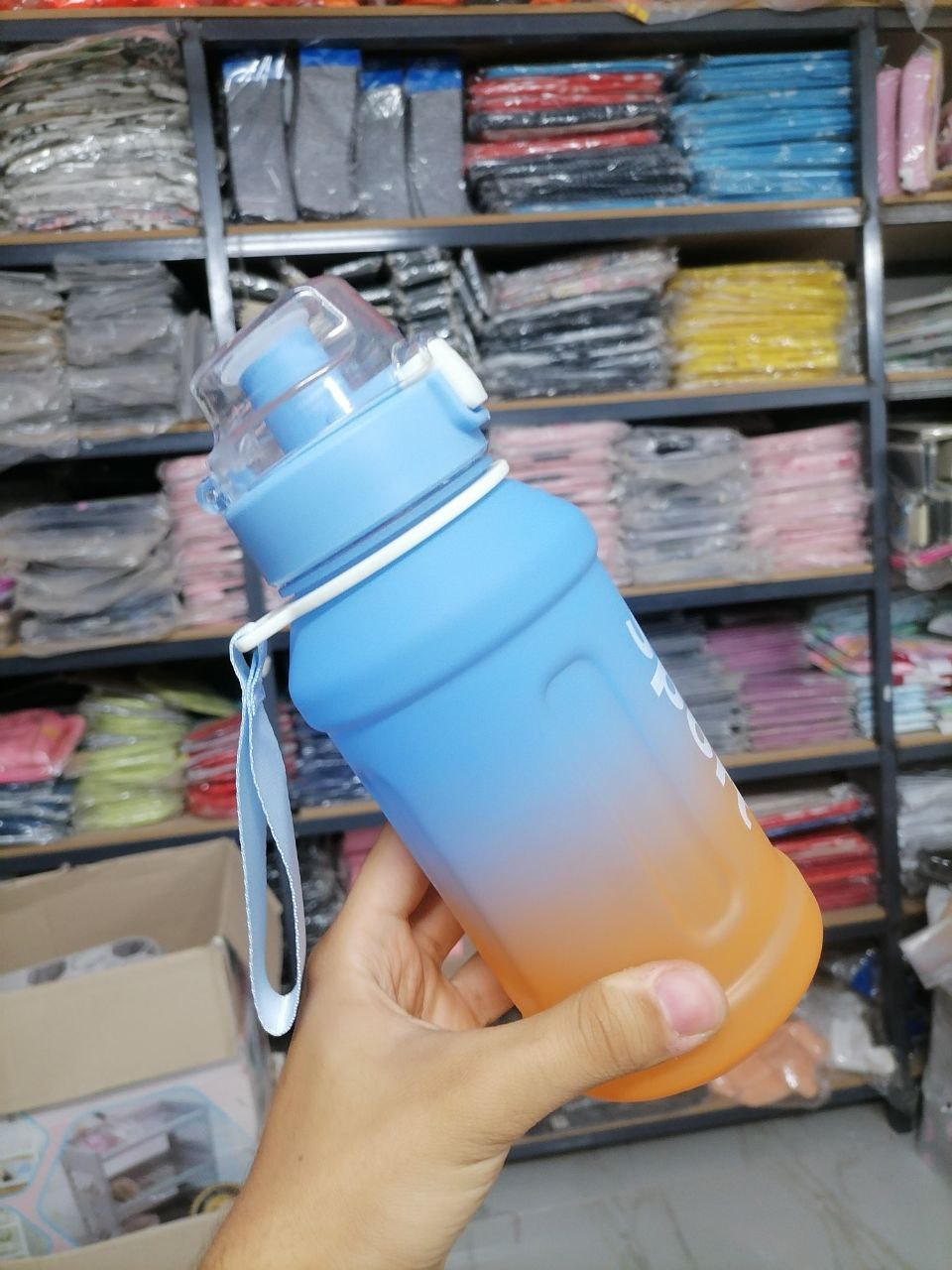 زجاجة مياه رياضية – خفيفة، عملية، وآمنة لكل يوم 💦🔥