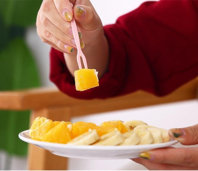 شوك فاكهة بلاستيك شيك – لأناقة التقديم وسهولة الاستخدام 🍓🍇