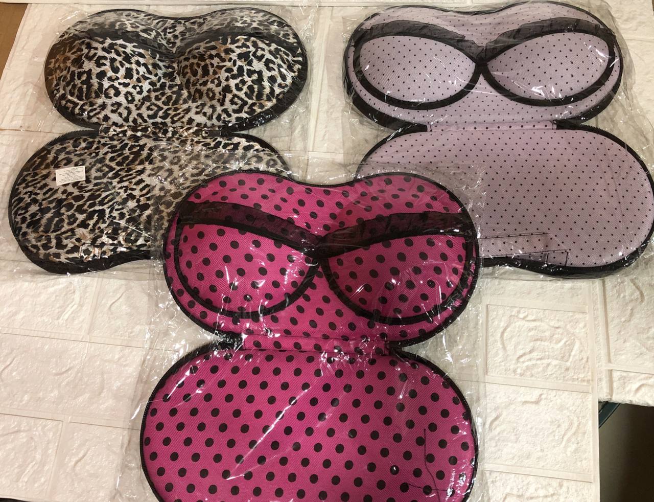 شنطة حفظ البراهات بالشبكة الداخلية – تنظيم مثالي وحماية كاملة لمستلزماتك الشخصية