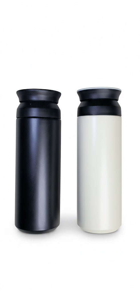 مج حراري 500مل – تصميم أنيق يحفظ الحرارة والبرودة | كوب سفر مقاوم للتسرب باللونين الأسود والكريمي