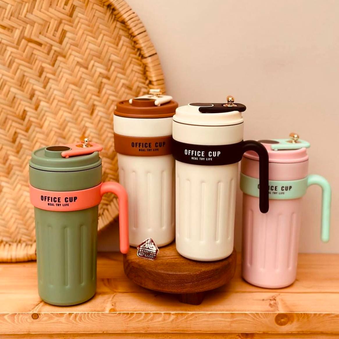 مج ترمس حراري ديجيتال للقهوة والمشروبات الساخنة – أناقة ودفء في كل رشفة