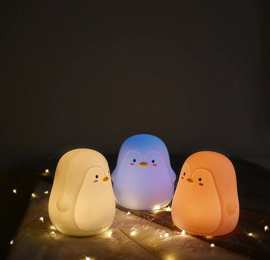مصباح البطريق الليلي السيليكون – ضوء LED مهدئ وآمن للأطفال