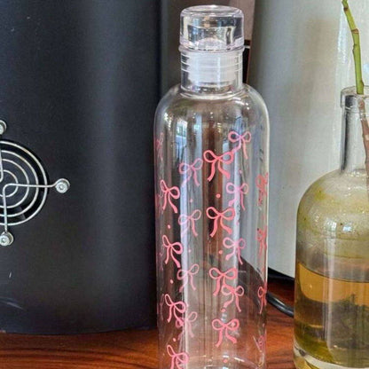 زجاجة مياه كريستال شكل فيونكه – أناقة وترطيب في كل لحظة