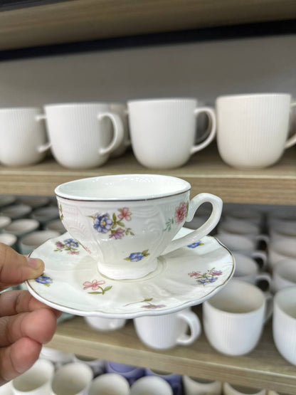 طقم القهوة الكلاسيك البورسلين – أناقة الضيافة في كل مناسبة