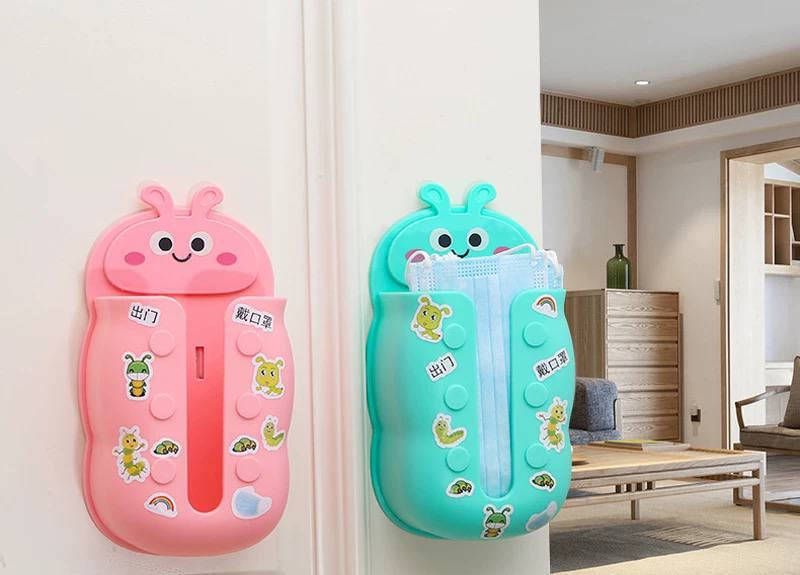 علبة مناديل كرتونية بتصميم يرقة مرحة – لمسة بهجة في كل ركن