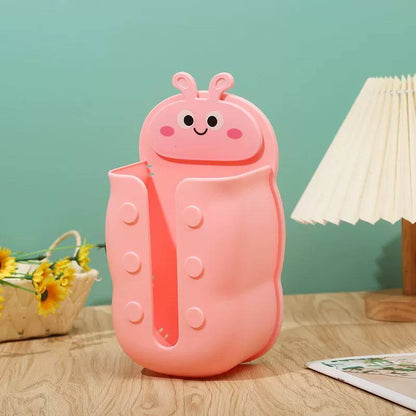 علبة مناديل كرتونية بتصميم يرقة مرحة – لمسة بهجة في كل ركن