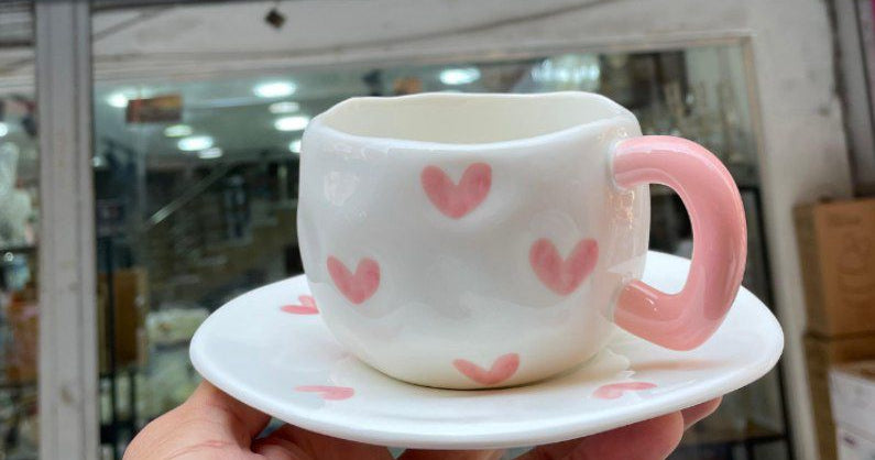 مج شي إن بورسلين بالطبق – تصميم أنيق