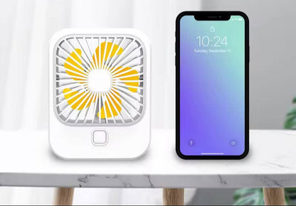 مروحة محمولة USB – عملية وخفيفة لكل الأوقات
