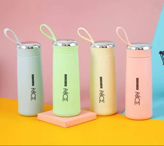 ترمس زجاج صحي بطبقة سيليكون للحماية – تصميم عملي بغطاء محكم وجودة عالية