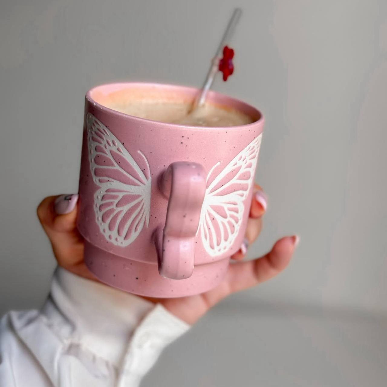 طقم مجات بورسلين 4 قطع – تصميم فراشة انيق