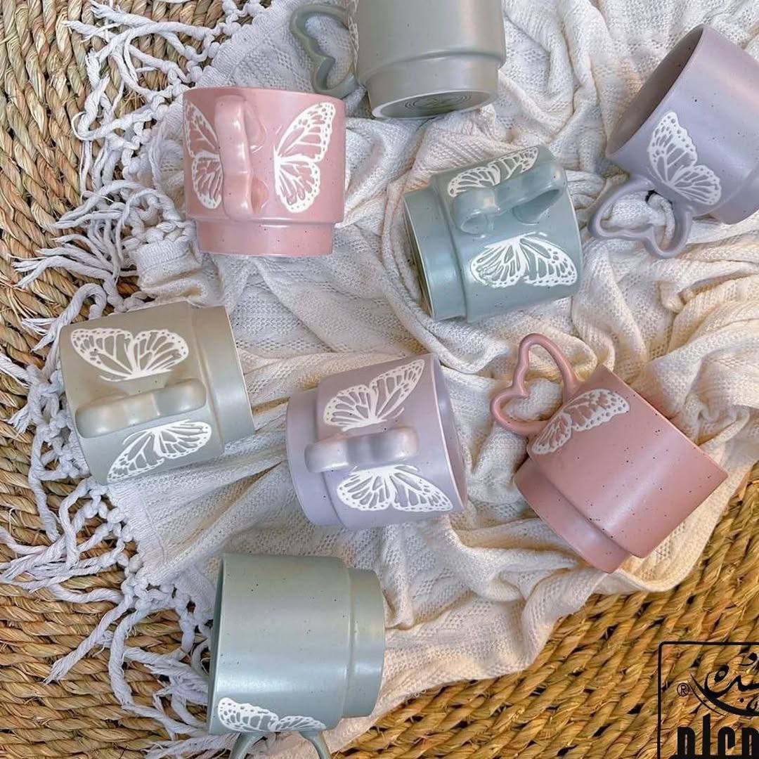 طقم مجات بورسلين 4 قطع – تصميم فراشة انيق