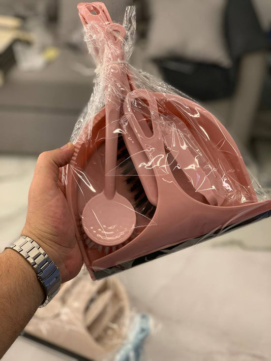 طقم تنظيف مجمع 5 قطع – بلاستيك قوي وجودة مستوردة لتنظيف أسهل