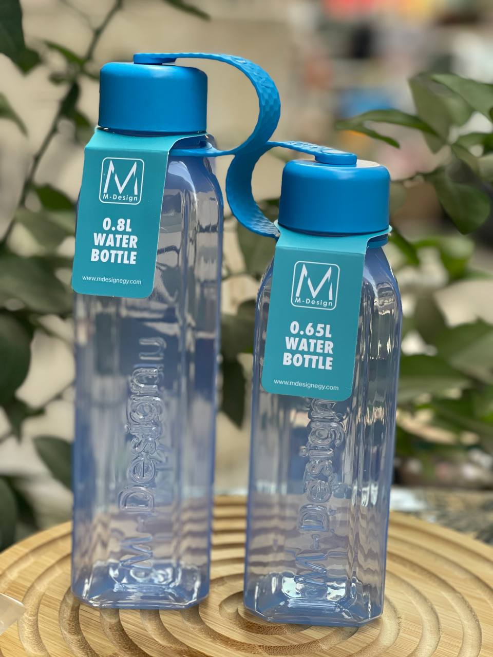 💧 زجاجة M Design المربعة بيور – مزيج الأناقة والعملية في زجاجة واحدة