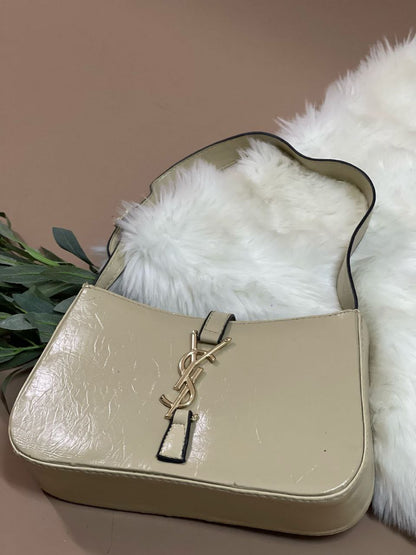 شنطة YSL كروس فاخرة 15×27 سم – تصميم عصري وجودة عالية