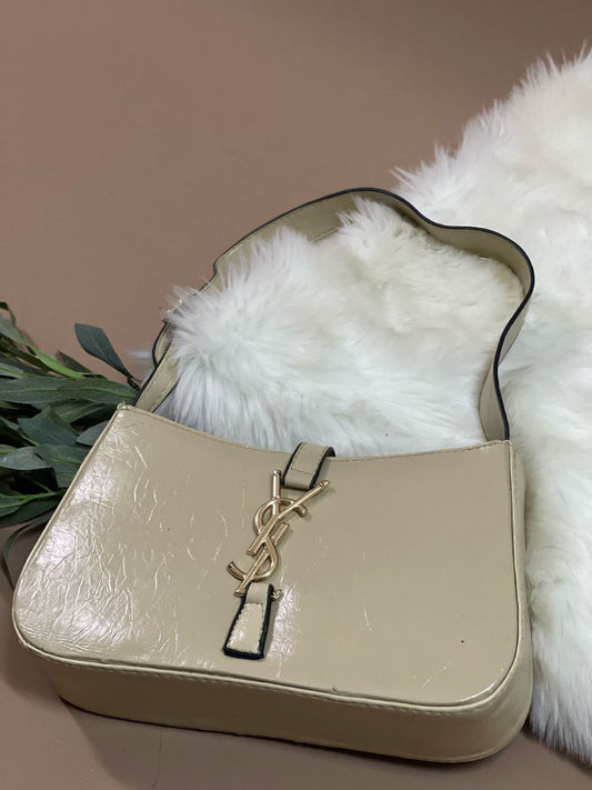 شنطة YSL كروس فاخرة 15×27 سم – تصميم عصري وجودة عالية