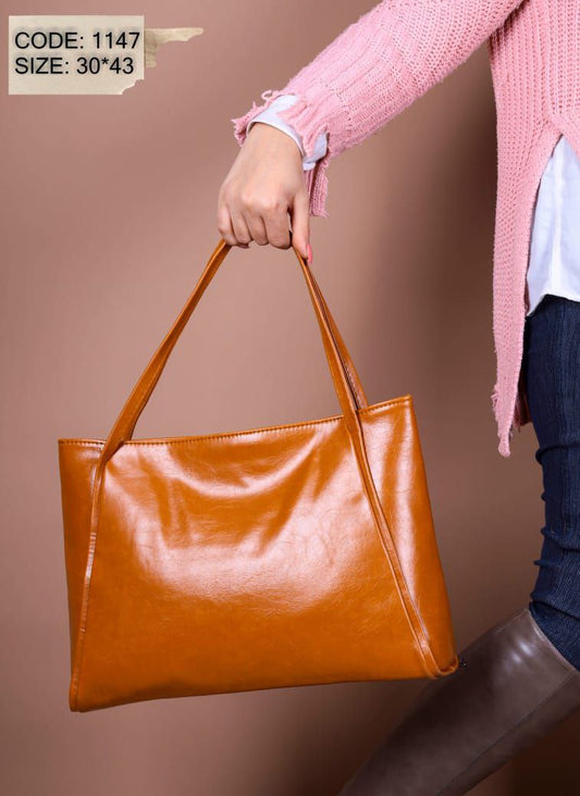 شنطة كاجوال شبابية 30×43 سم – عملية وأنيقة