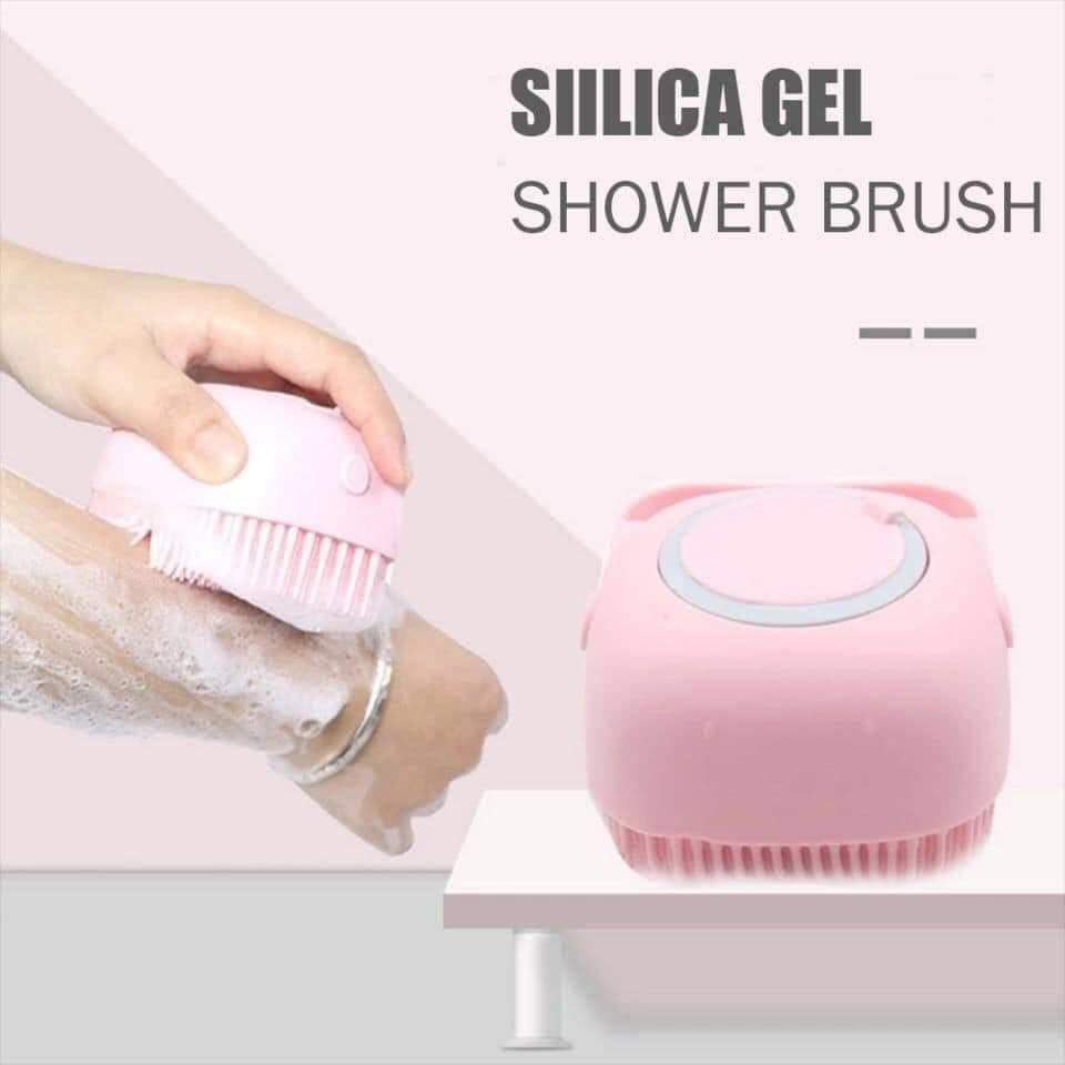 🛁 ليفة استحمام سيليكون بكاميرا رغوة – عناية وراحة بلمسة واحدة