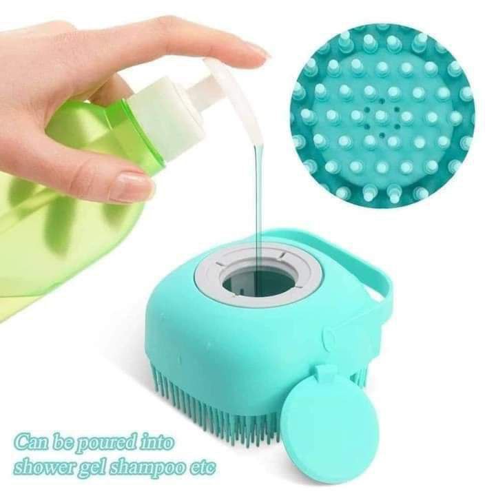 🛁 ليفة استحمام سيليكون بكاميرا رغوة – عناية وراحة بلمسة واحدة