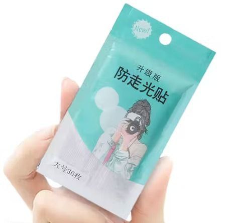 لاصقات تثبيت الملابس – تثبيت مثالي للحجاب والكرافة والياقات 🧕✨