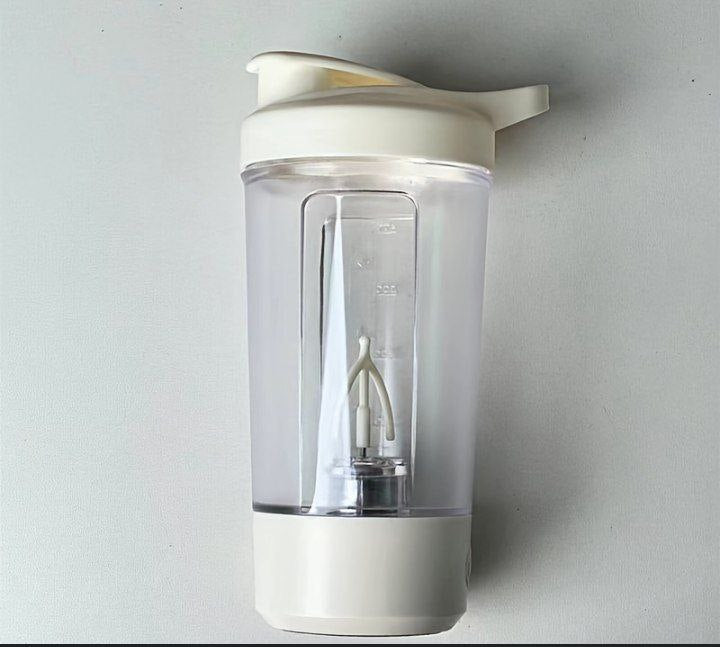 ☕ Portable Electric Shaker Cup - For coffee and milkshake lovers anytime, anywhere