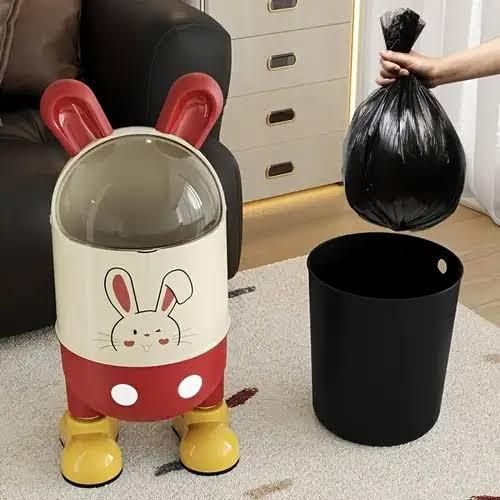 باسكت قمامة ديذني بغطاء – عملي وأنيق 🗑