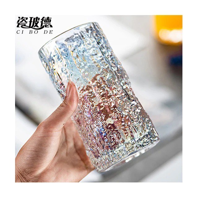 🥃 كوب زجاج منقَرِش – تصميم أنيق للمشروبات الباردة والساخنة 