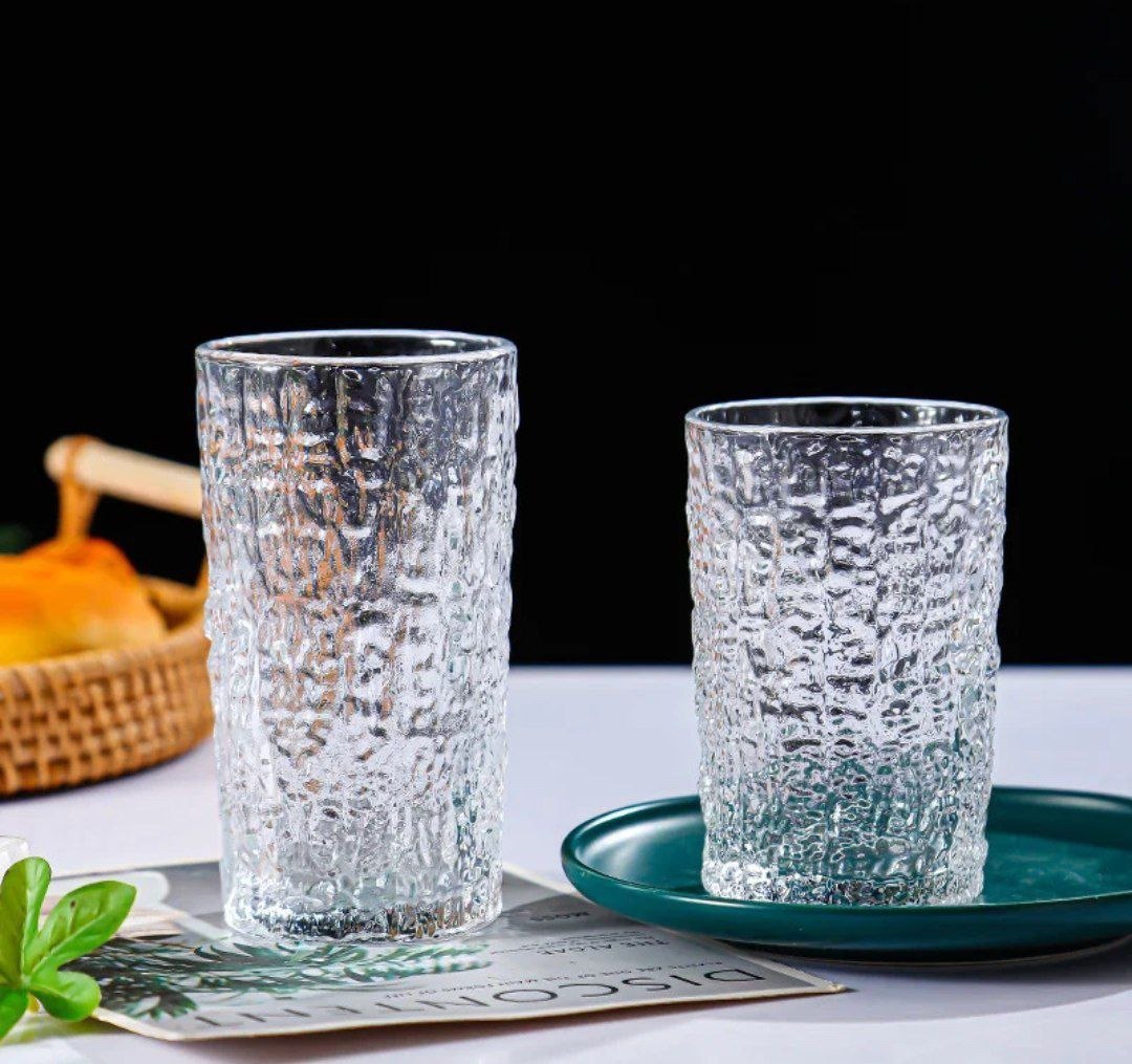 🥃 كوب زجاج منقَرِش – تصميم أنيق للمشروبات الباردة والساخنة 