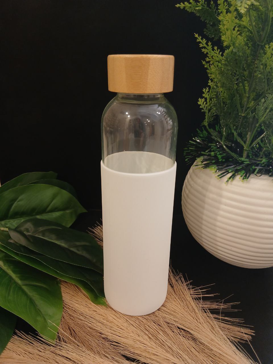 💧 زجاجة مياه زجاج × سيليكون × غطاء خشب – 500 مل