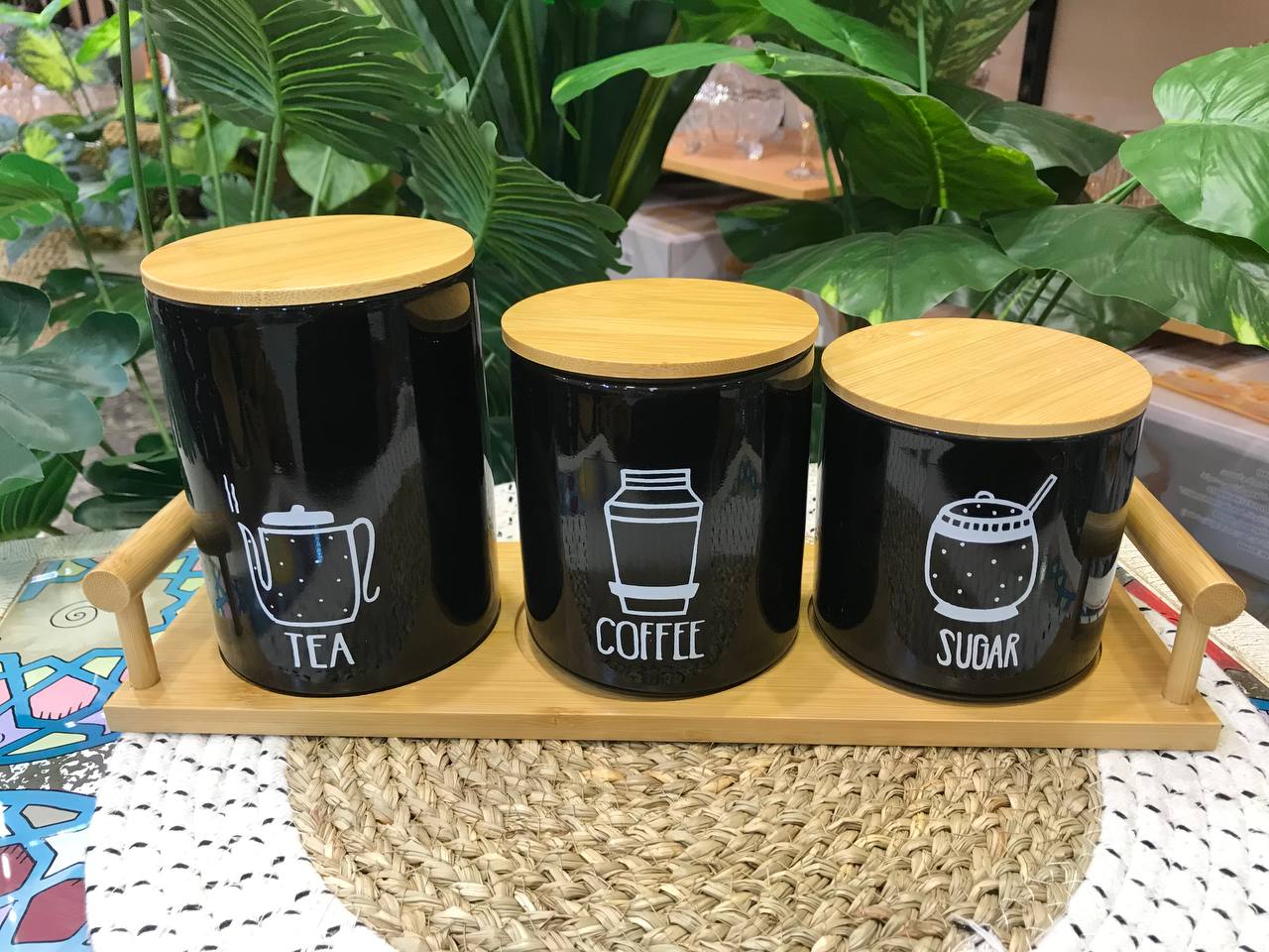 🎊 طقم كوفي – تصميم فاخر ☕ خامة بورسلين × بامبو = شياكة عملية تدوم