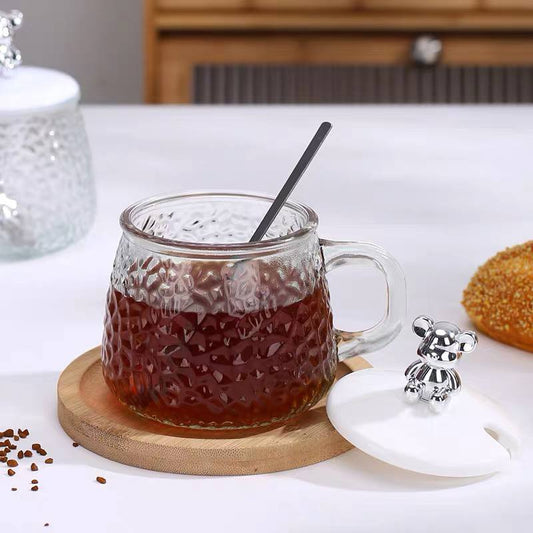 مج بابلز الكيوت أبو دبدوب 🧸❤️ | زجاج بايركس + غطاء + معلقة 
