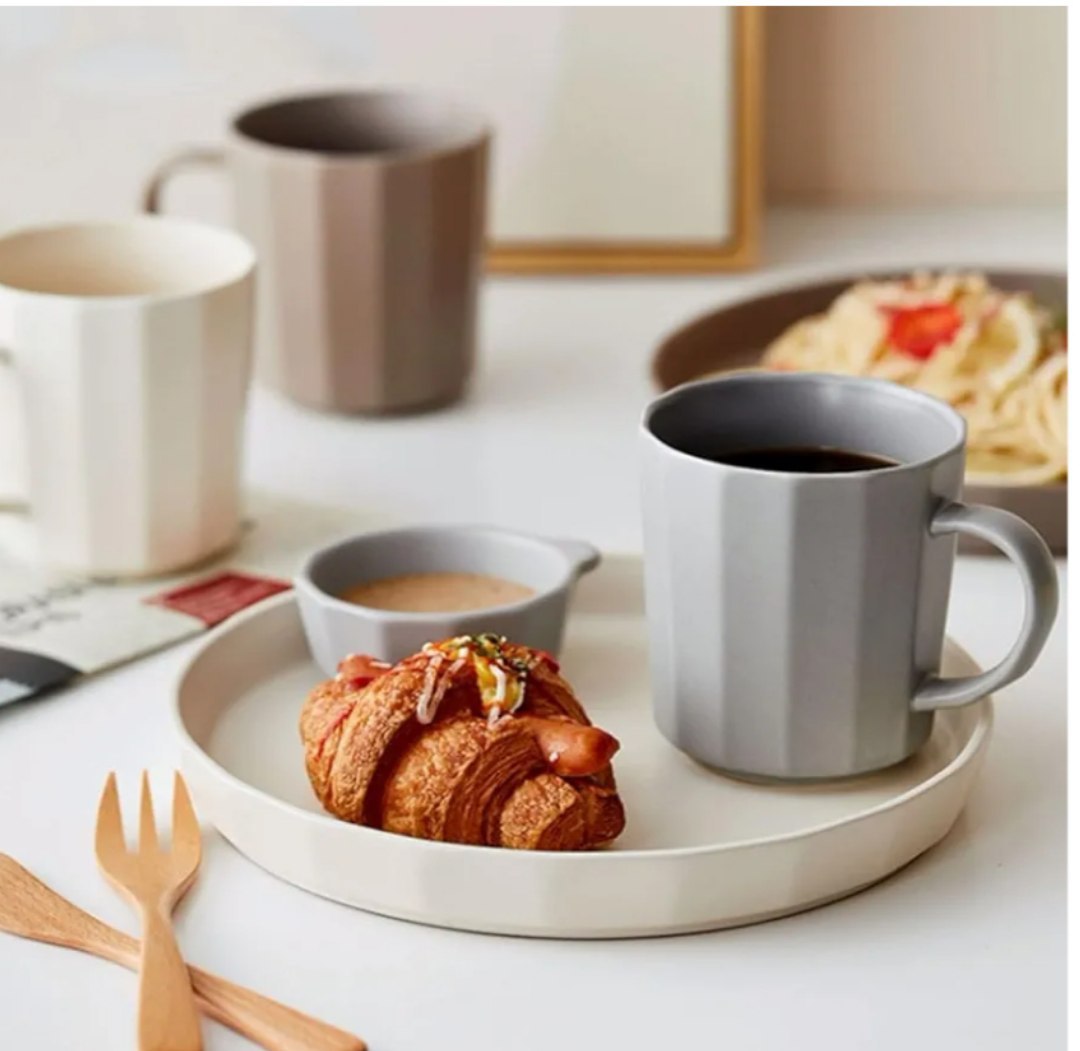 كوليكشن مجات بورسلين مستوردة – طراز IKEA | أشكال وألوان متنوعة بجودة عالية ☕💫 