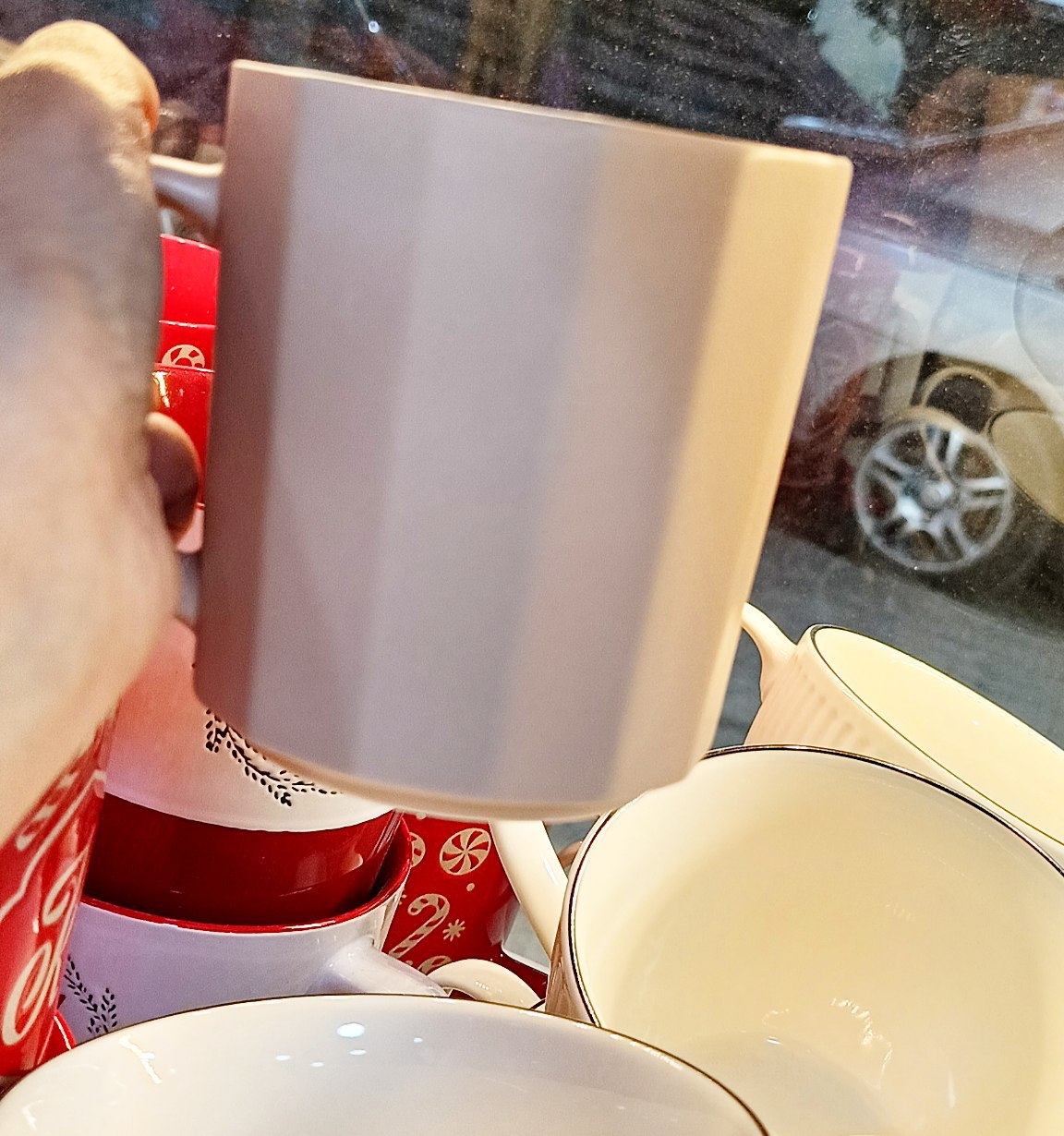 كوليكشن مجات بورسلين مستوردة – طراز IKEA | أشكال وألوان متنوعة بجودة عالية ☕💫 