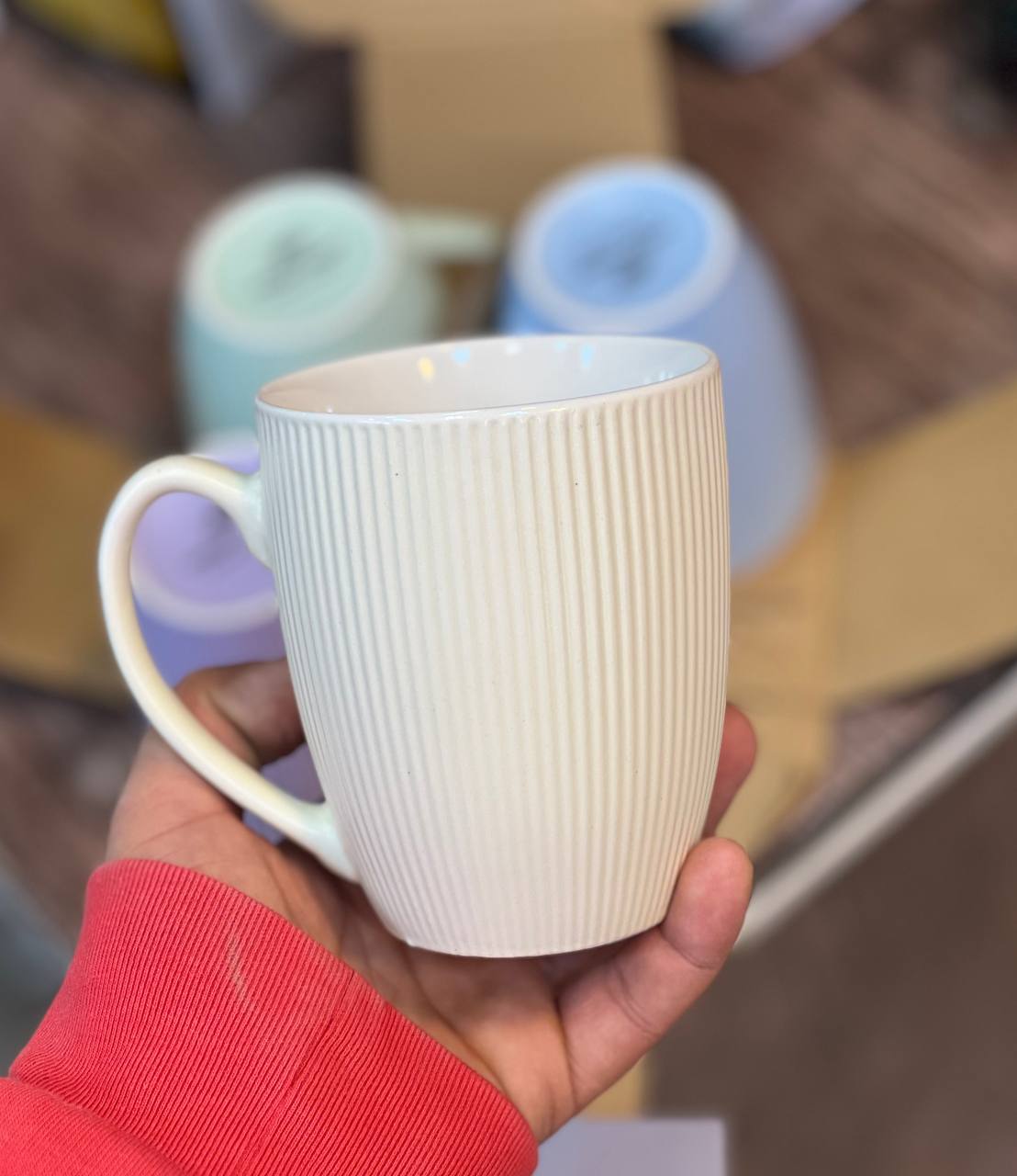 ☕ طقم مجات بورسلين مضلع – 4 قطع بألوان مختلفة